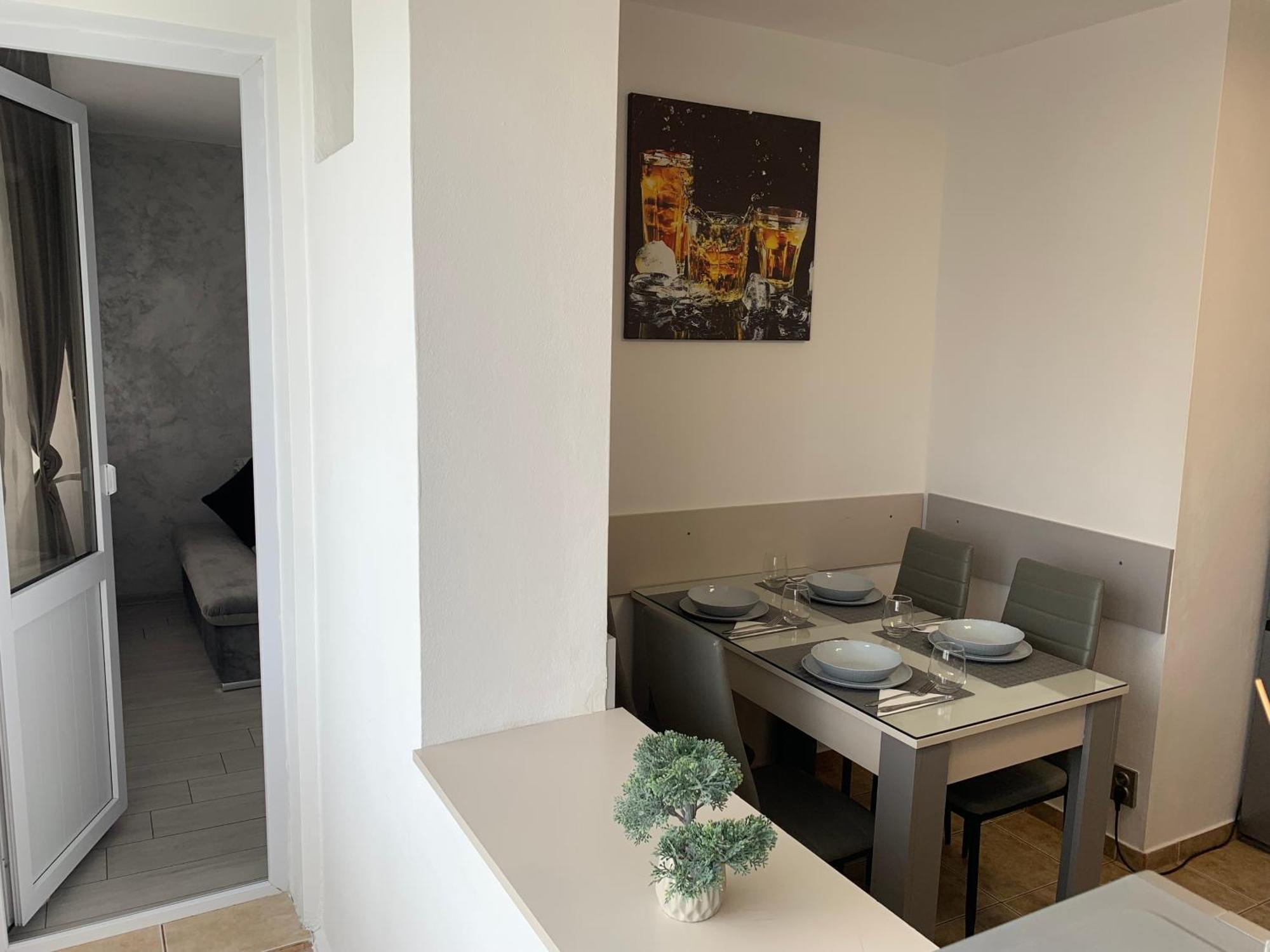 Victoriei Boulevard Private Apartment Brasov Luaran gambar